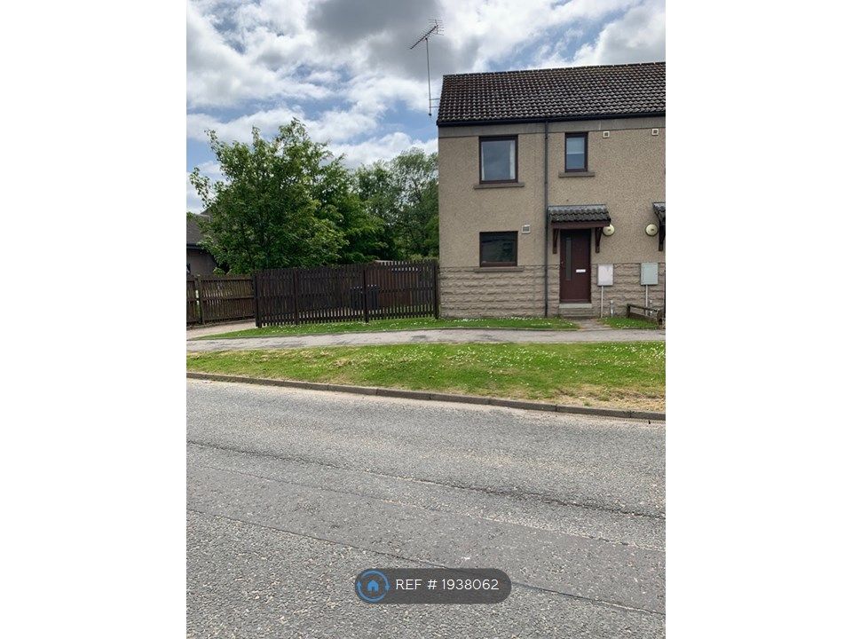 2 bed end terrace house to rent in Fraser Road, Alford AB33, £700 pcm