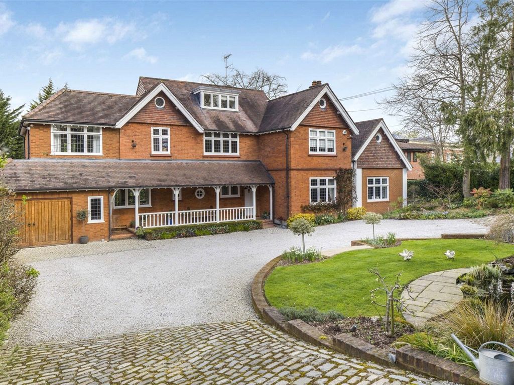 6 bed detached house for sale in Lane, Elstree, Hertfordshire