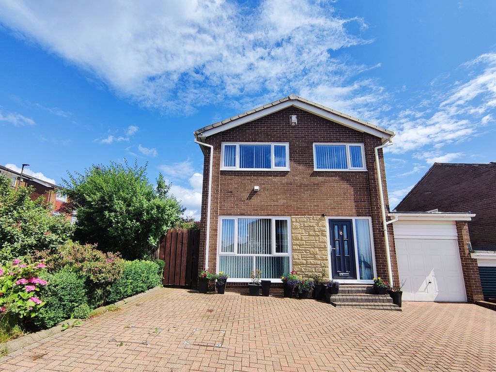3 bed detached house for sale in Bridgewater Close, West Denton Park