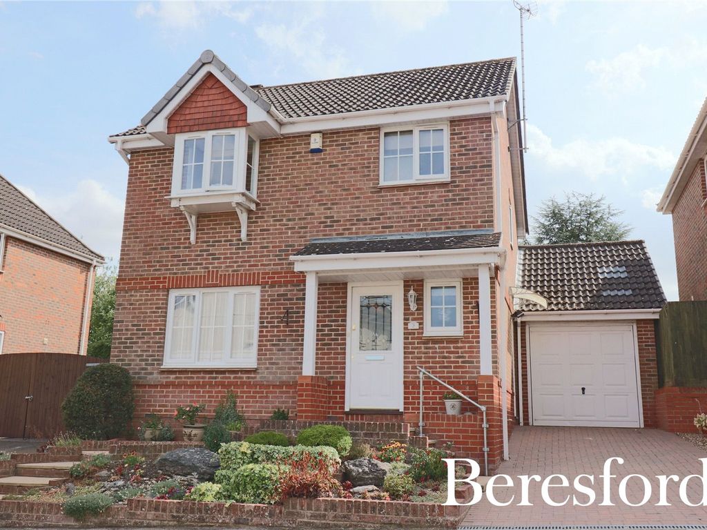 3 bed detached house for sale in Berbice Lane, Dunmow CM6 Zoopla