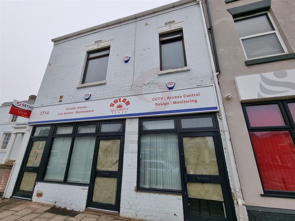Property to let in Loughborough Road, Belgrave, Leicester LE4, £8,400
