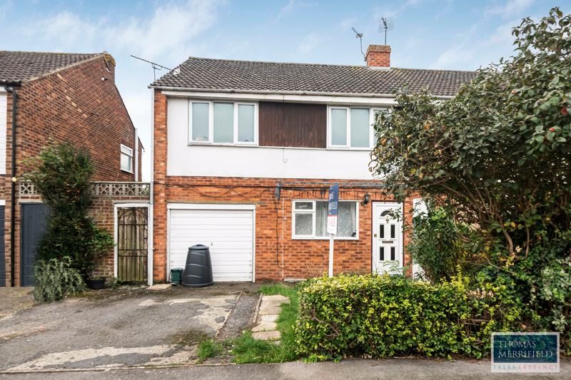 4 bed semidetached house for sale in Westfield Way, Charlton, Wantage