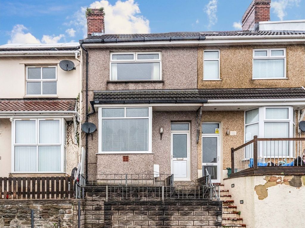 2 bed terraced house for sale in Bay Street, Swansea SA1, £150,000 Zoopla