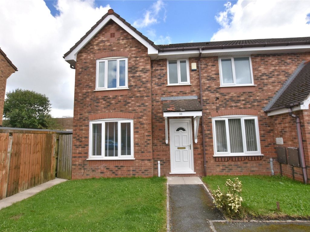 3 bed semidetached house for sale in Lindisfarne Avenue, Blackburn