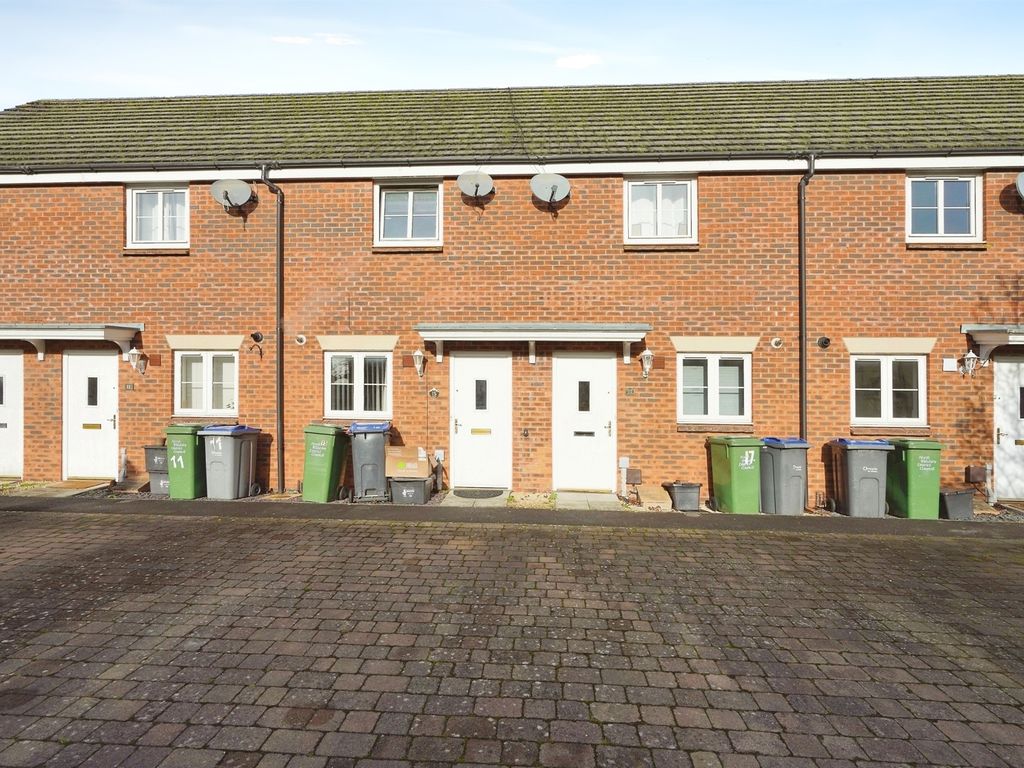 2 bed terraced house for sale in Peregrine Court, Calne SN11, £200,000