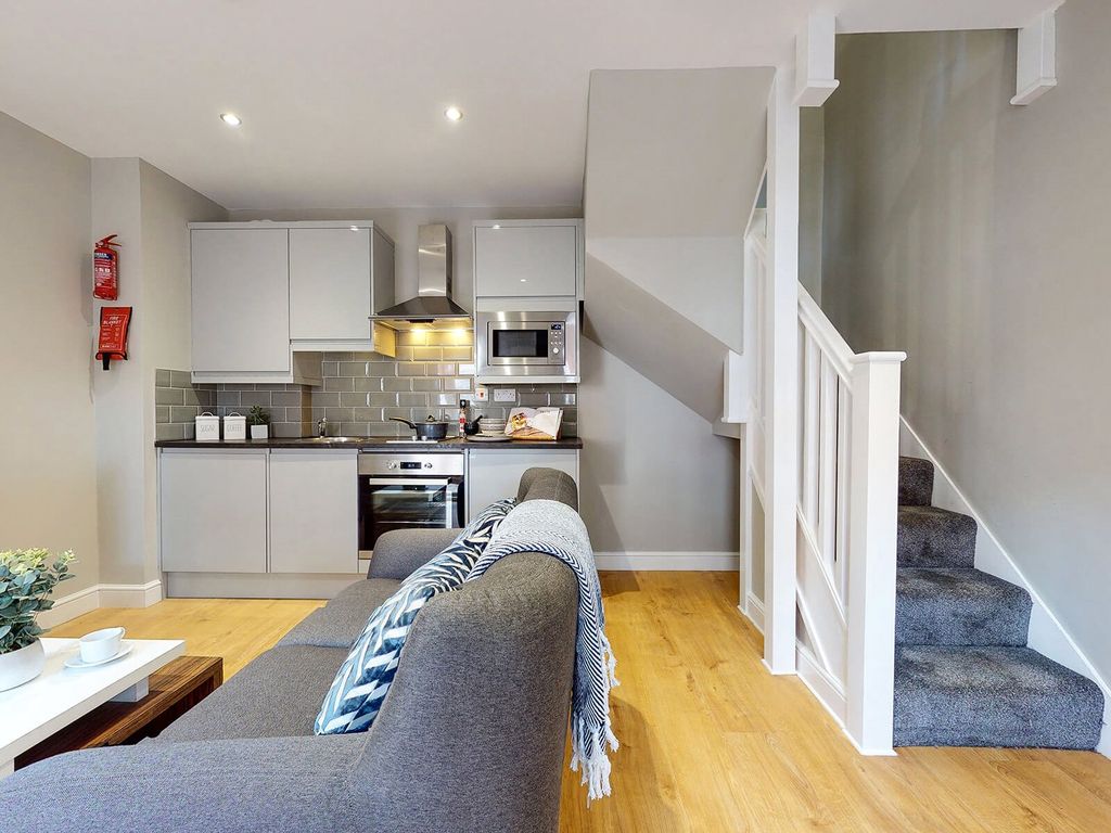 1 bed flat to rent in Springfield Mount, Leeds, West Yorkshire LS2 Zoopla