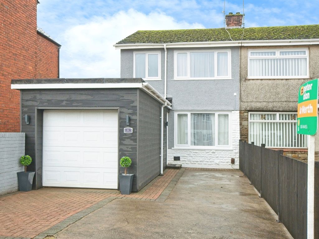 3 bed semidetached house for sale in Oakfield Road, Oakfield, Cwmbran