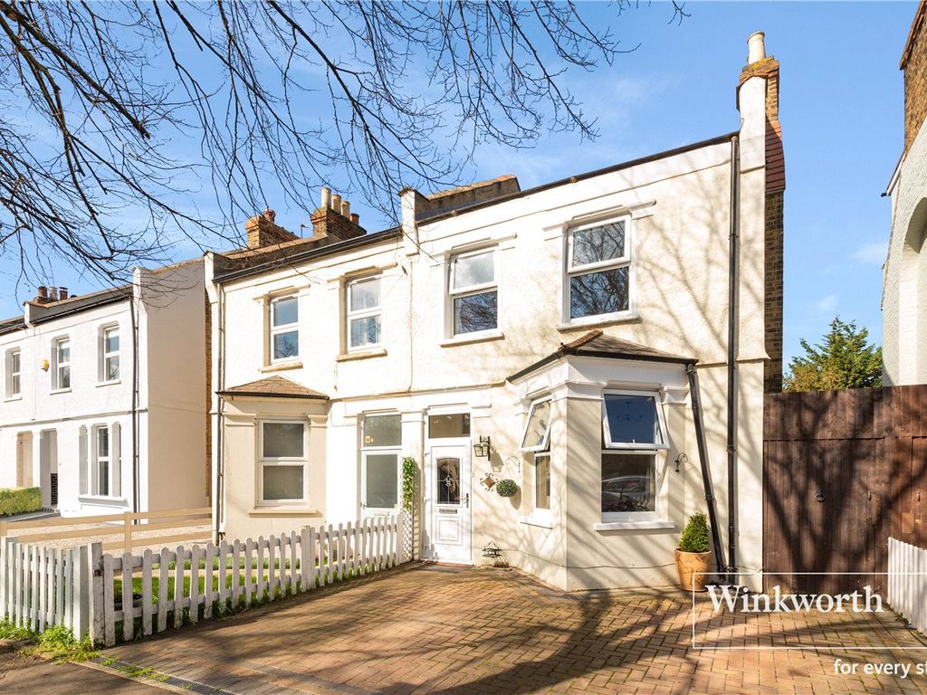 3 bed semidetached house for sale in Chaffinch Road, Beckenham BR3