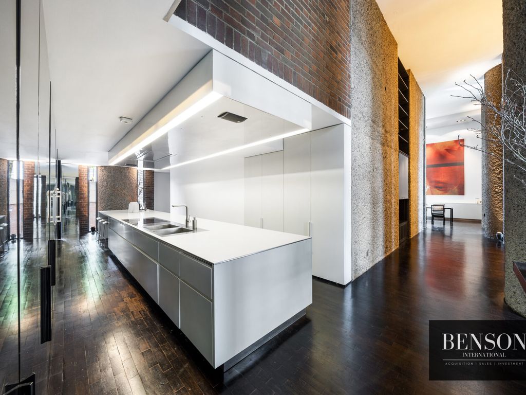 Aldersgate Street, City Of London EC1A  