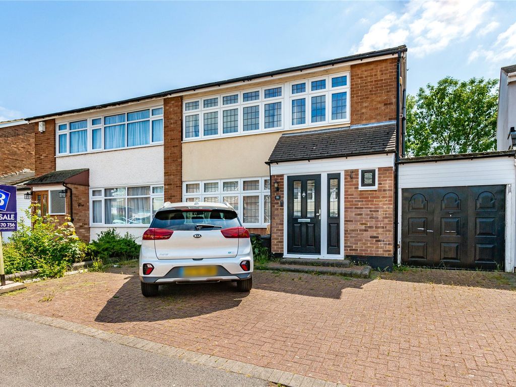 3 bed semidetached house for sale in Berkeley Drive, Hornchurch RM11