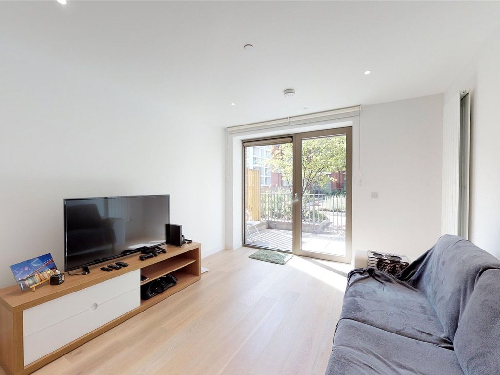 Pendant Court, 36 Royal Crest Avenue, London E16