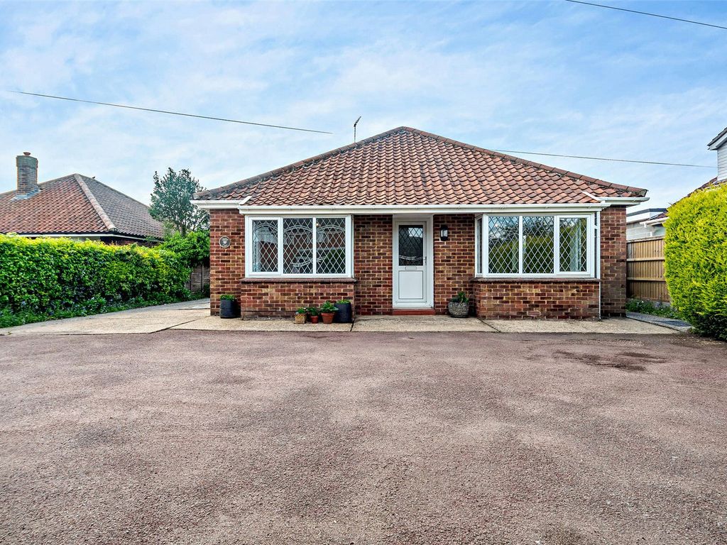 3 bed bungalow for sale in Hargham Road, Attleborough, Norfolk NR17