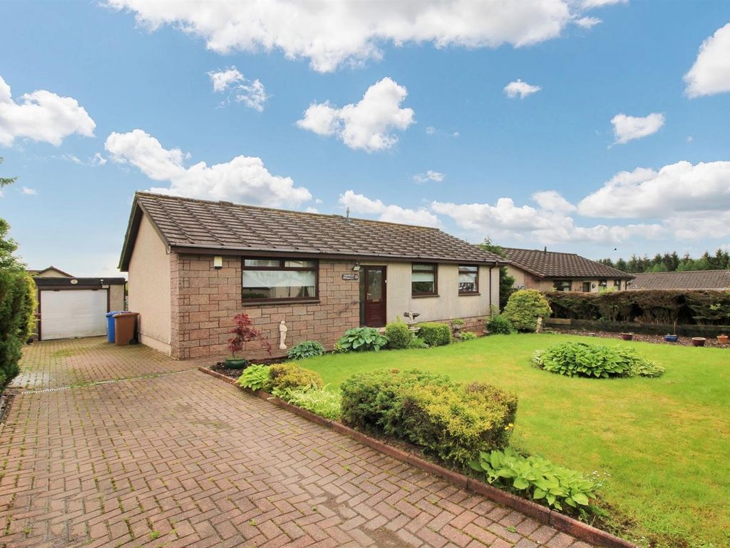3 bed detached bungalow for sale in Willowbrae, Fauldhouse, Bathgate