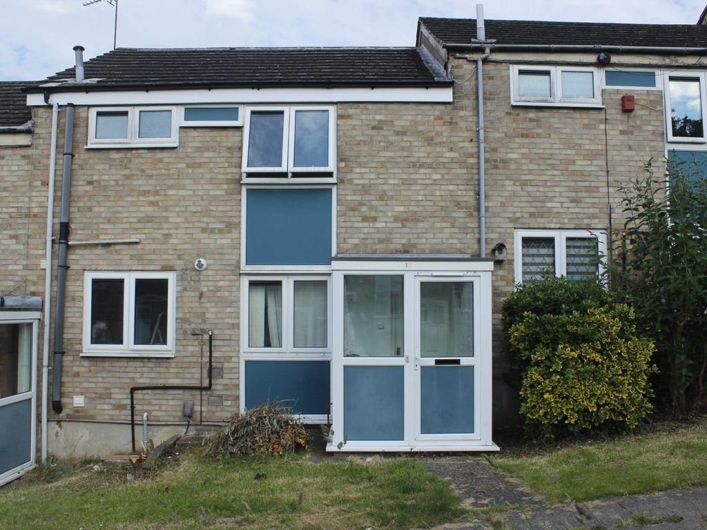 3 bed terraced house to rent in Garsington Walk, Leicester LE5, £1,100