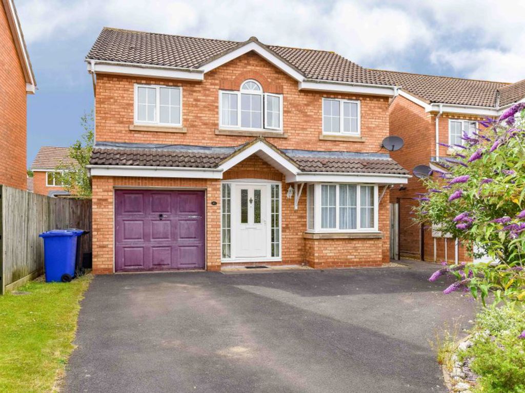 4 bed detached house for sale in Price's Way, Brackley NN13, £425,000