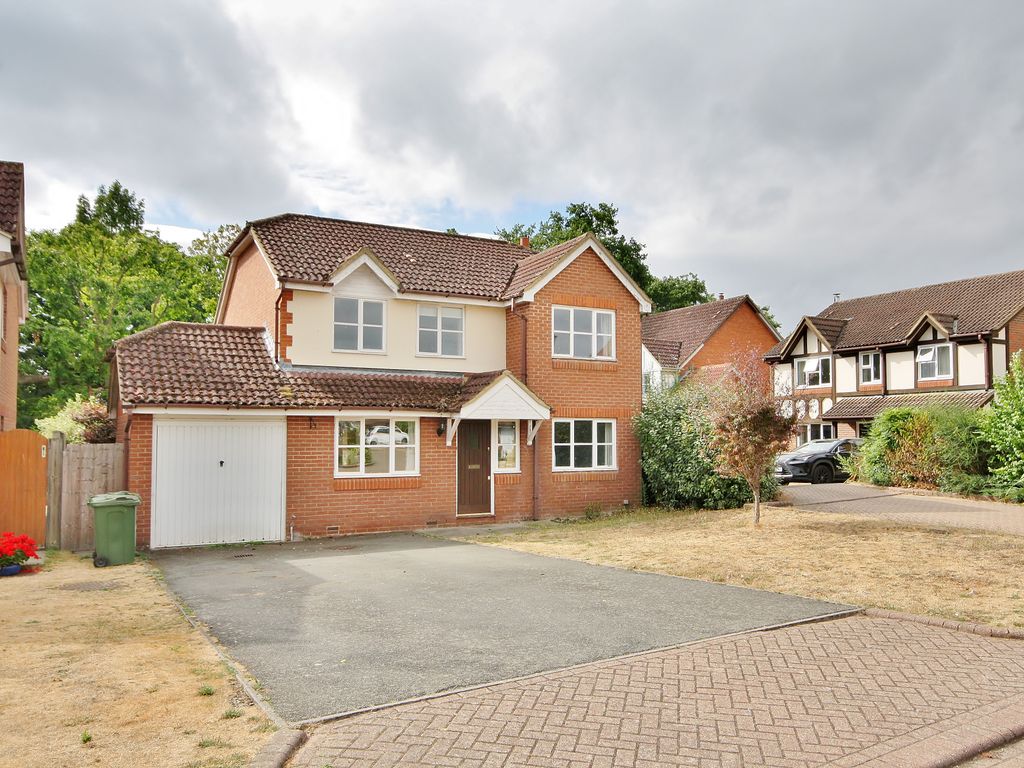 4 bed detached house for sale in Sanger Drive, Send, Woking GU23 Zoopla