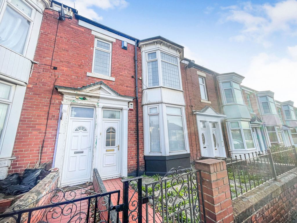 3 bed flat for sale in Mortimer Road, South Shields NE34, £89,950 Zoopla