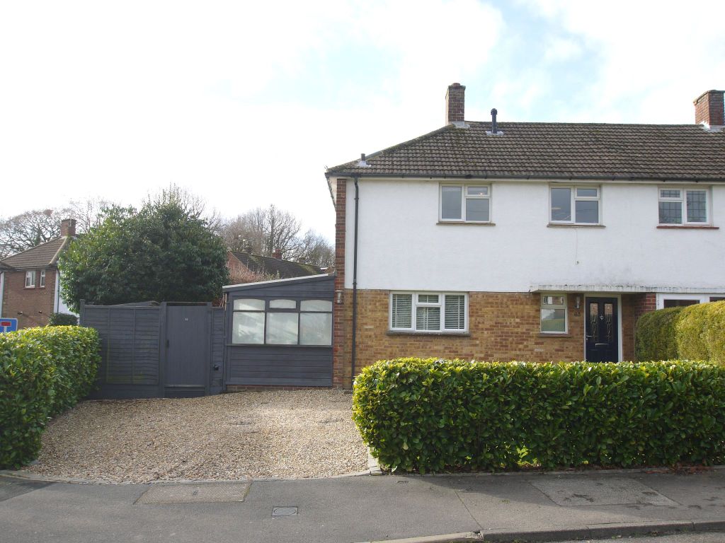 3 bed semidetached house for sale in Castle Drive, Kemsing, Sevenoaks
