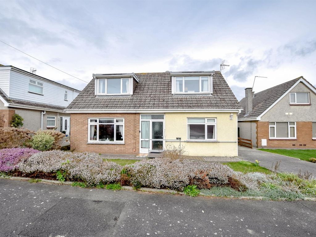 4 bed detached bungalow for sale in Tathan Crescent, St. Athan, Barry CF62 Zoopla