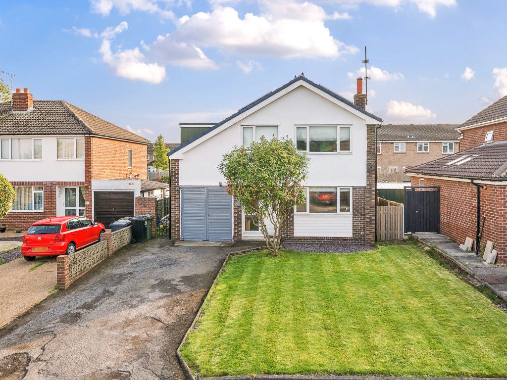 4 bed detached house for sale in Hall Orchards Avenue, Wetherby, West