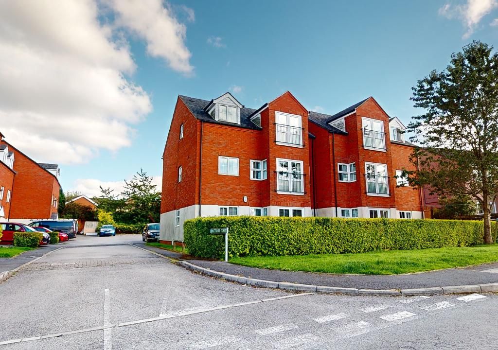 2 bed flat for sale in Waterloo Court, Chesterfield S45, £100,000 Zoopla
