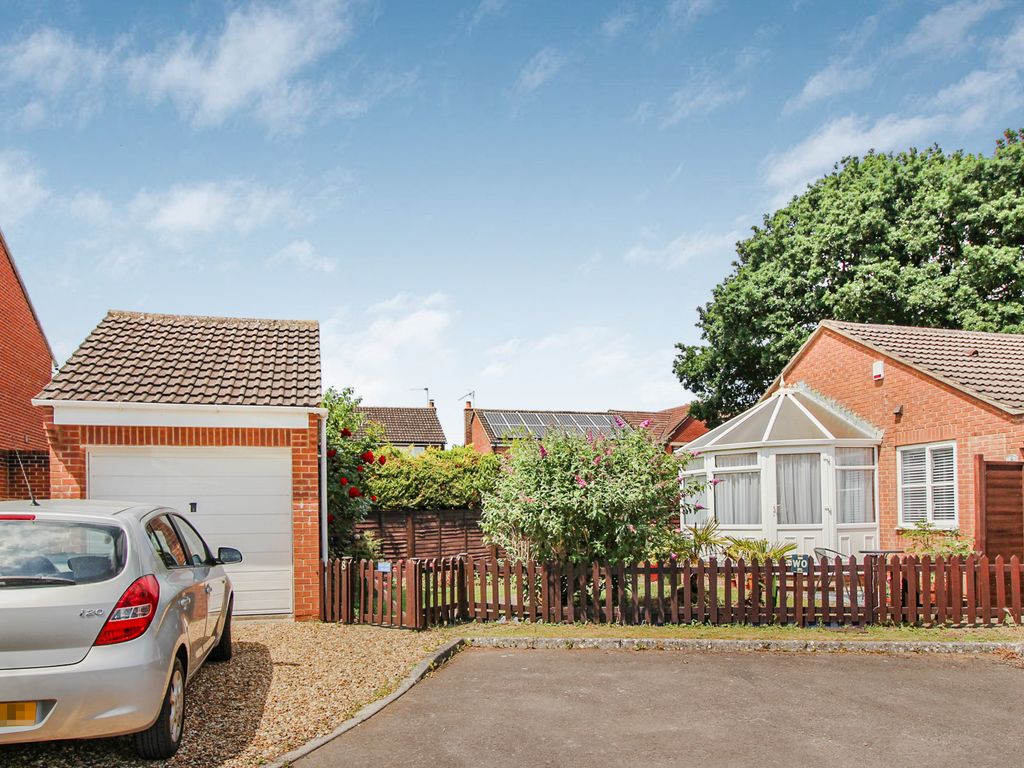 3 bed detached bungalow for sale in St. Anns Close, Southwick