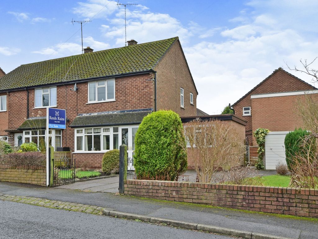 2 bed semidetached house for sale in Clifford Road, Macclesfield