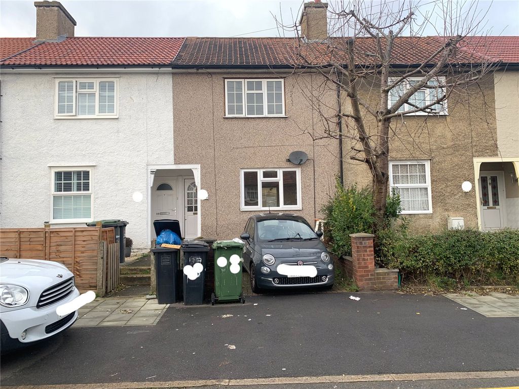 2 bed terraced house to rent in Galahad Road, Galahad Road, Bromley