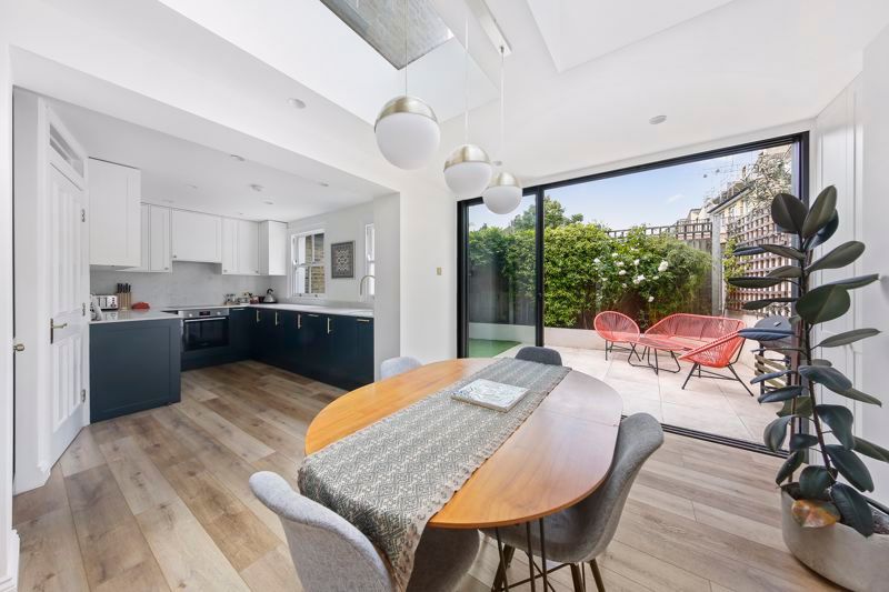 3 bed flat for sale in Clifden Road, Hackney E5 Zoopla