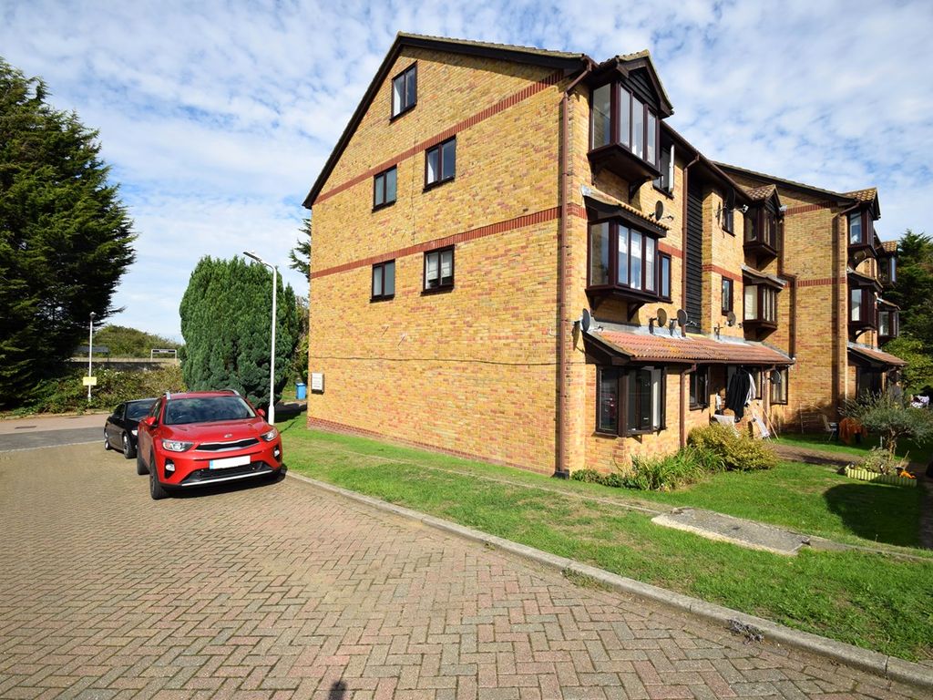 Studio for sale in Wickham Close, Newington, Sittingbourne ME9 Zoopla