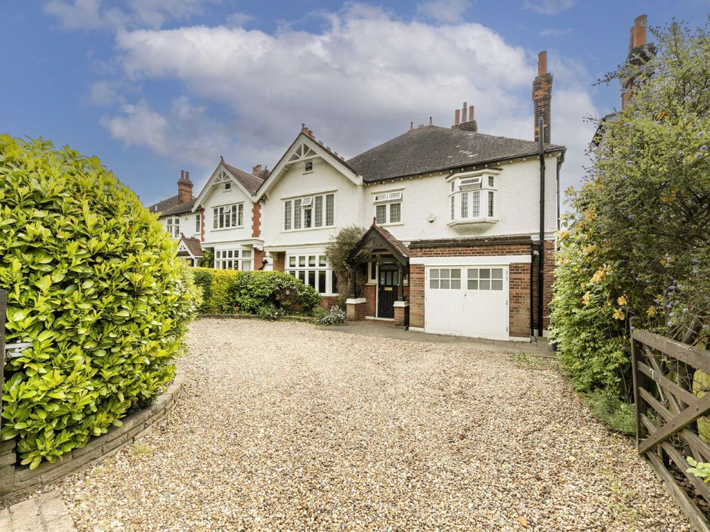 5 bed detached house for sale in Streatham Common South, London SW16 Zoopla