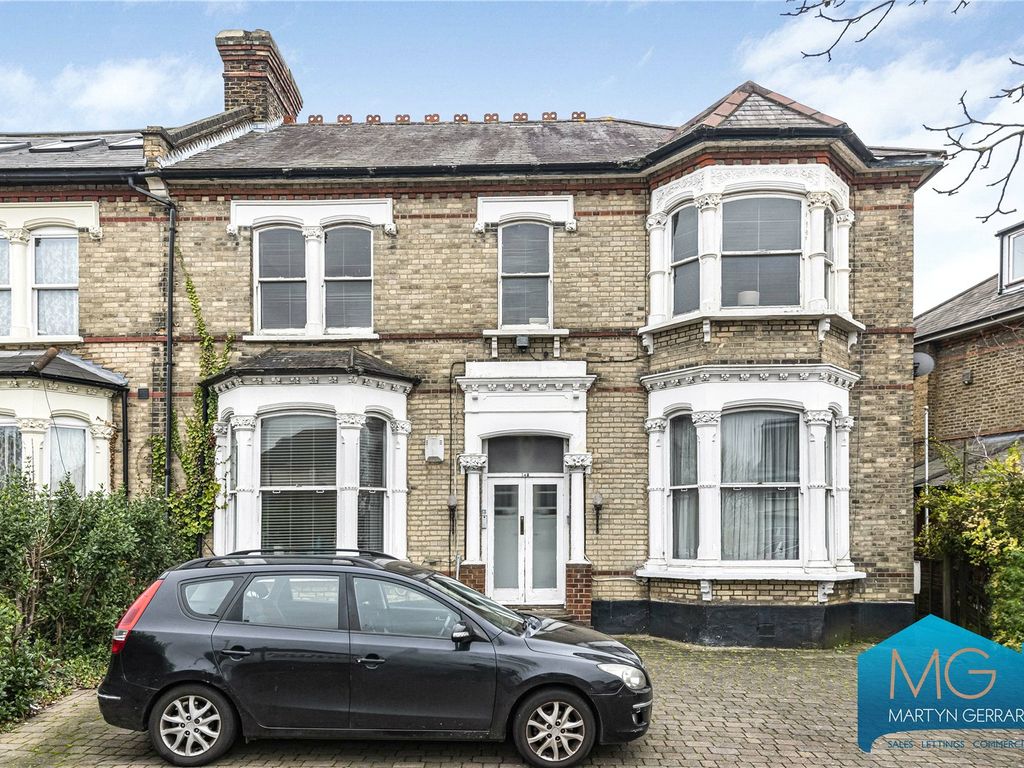 3 bed flat for sale in Station Road, London NW4, £690,000 Zoopla