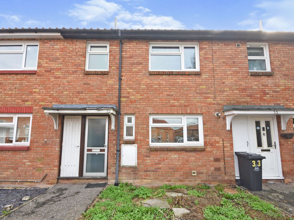 3 bed terraced house for sale in St. Giles Close, Maldon CM9 Zoopla