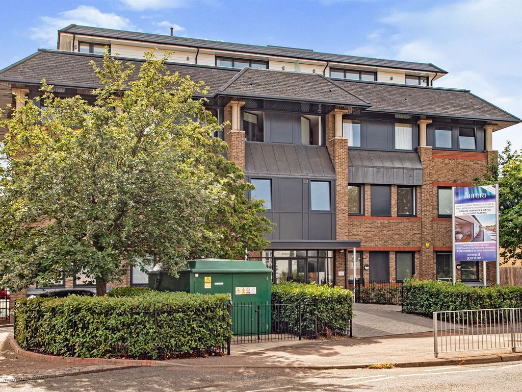 1 bed flat for sale in Aldenham Road, Bushey WD23 Zoopla
