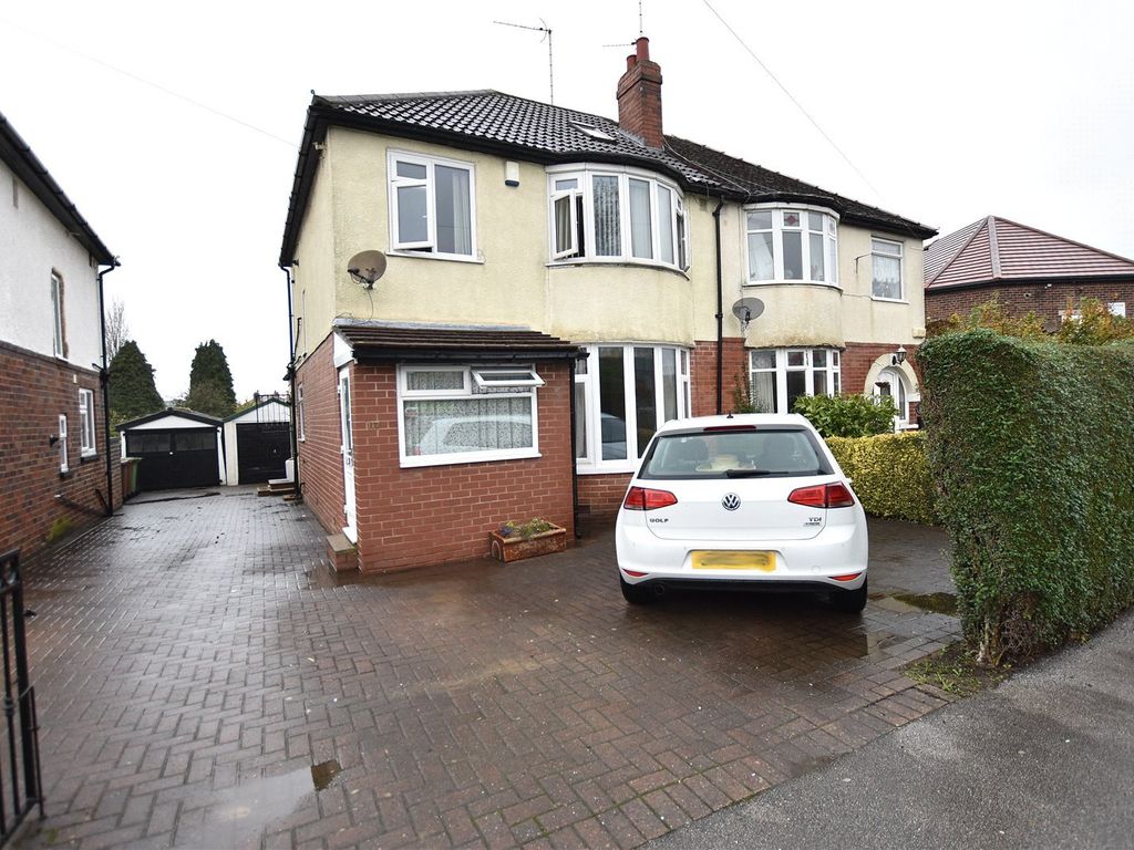 3 bed semidetached house for sale in Knightsway, Leeds, West Yorkshire