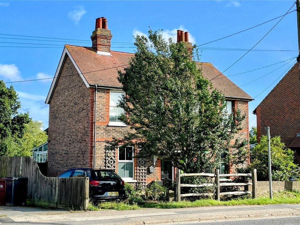 2 bed semidetached house for sale in South Road, Hailsham, East Sussex