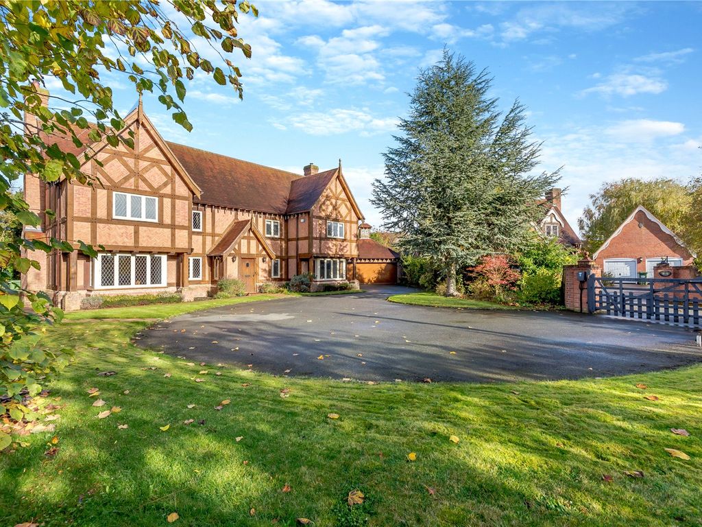 6 bed detached house for sale in Willowbrook Manor, Crosemere