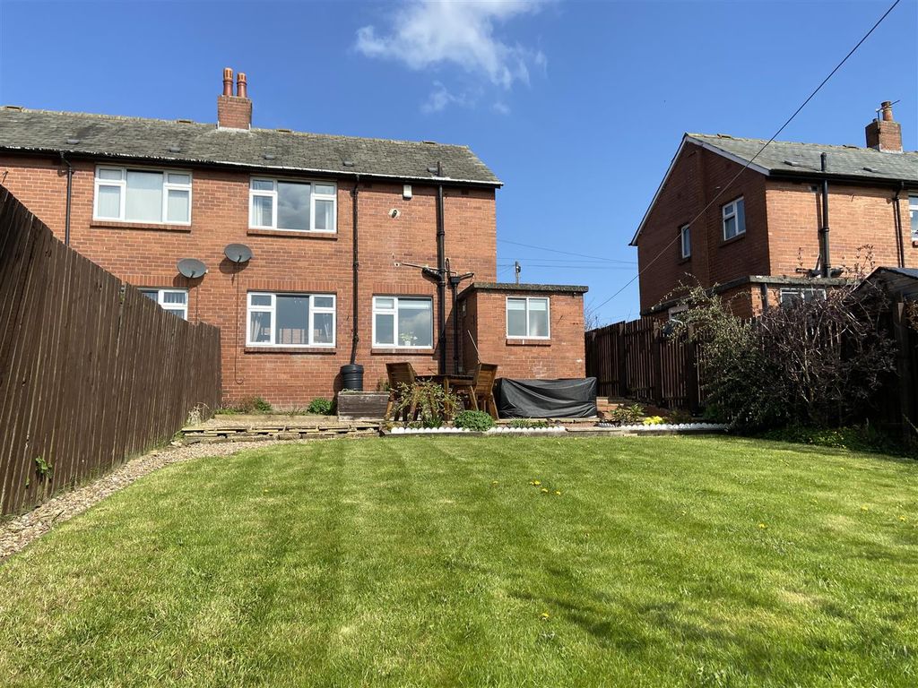 2 bed semidetached house for sale in Third Avenue, Liversedge WF15