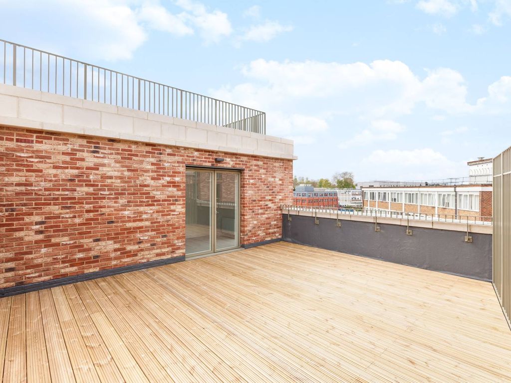 3 bed flat to rent in Gayton Road, Harrow HA1 Zoopla