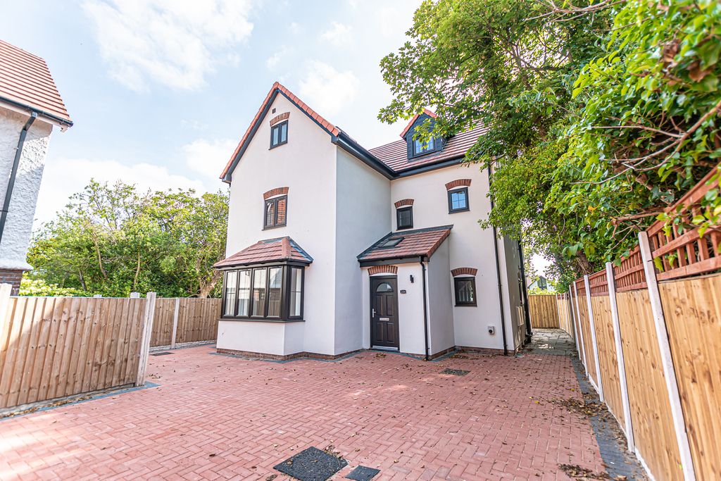New home, 4 bed detached house for sale in Blundell Road, Hightown