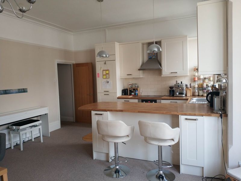 2 bed flat to rent in Whitwell Road, Southsea PO4 Zoopla