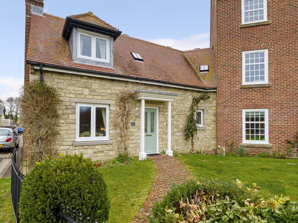 4 bed semidetached house for sale in Thread Mill Lane, Pymore
