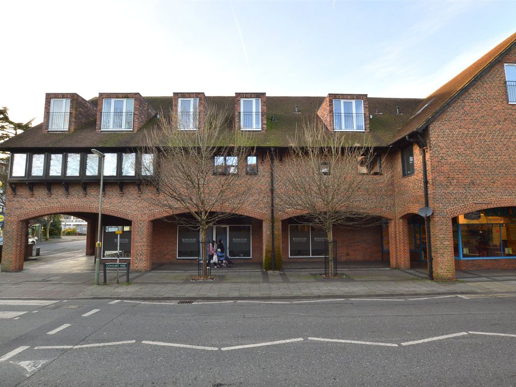 New home, 1 bed flat for sale in Victoria Road, Horley, Surrey RH6, £