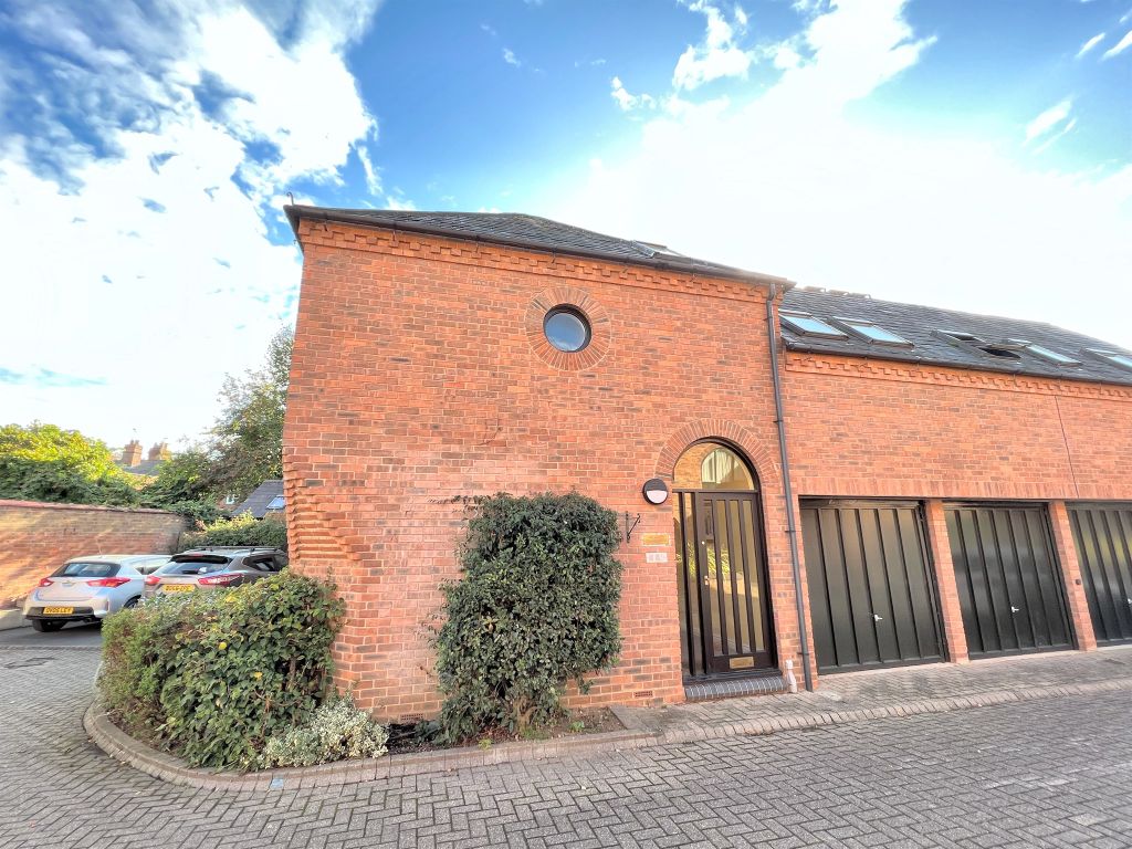 1 bed flat for sale in College Mews, StratfordUponAvon CV37 Zoopla