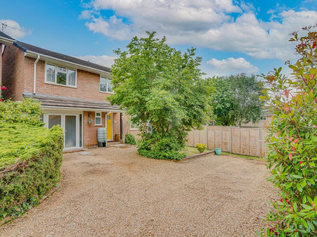 4 bed detached house for sale in Saddlers Close, Eastleigh SO50 Zoopla