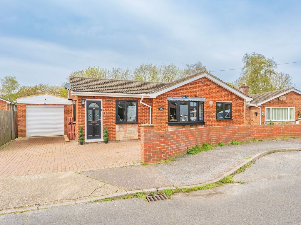 3 bed detached bungalow for sale in Amhurst Gardens, Belton, Great