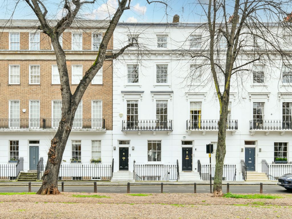5 bed terraced house for sale in Royal Avenue, London SW3, £5,800,000