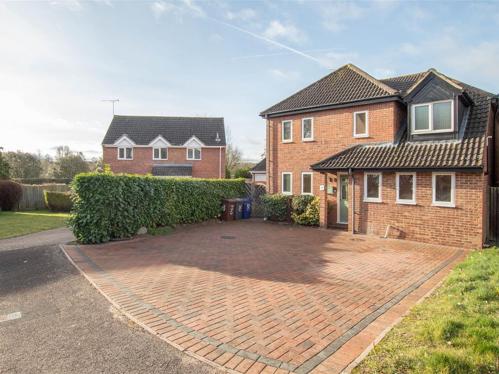 5 bed detached house for sale in Justinian Close, Haverhill CB9 Zoopla