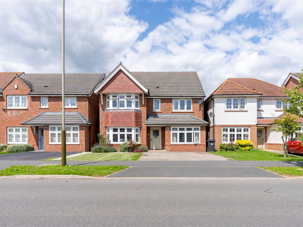 5 bed detached house for sale in Laverton Road, Hamilton, Leicester LE5