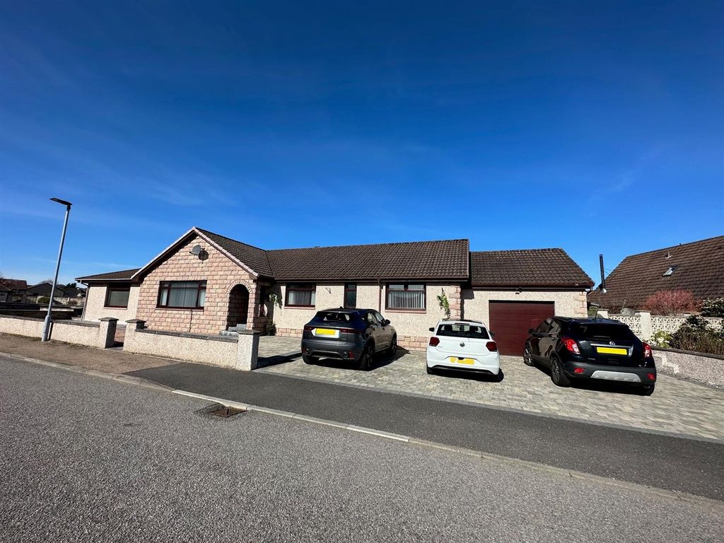 3 bed detached bungalow for sale in Newfield Drive, Elgin IV30 Zoopla
